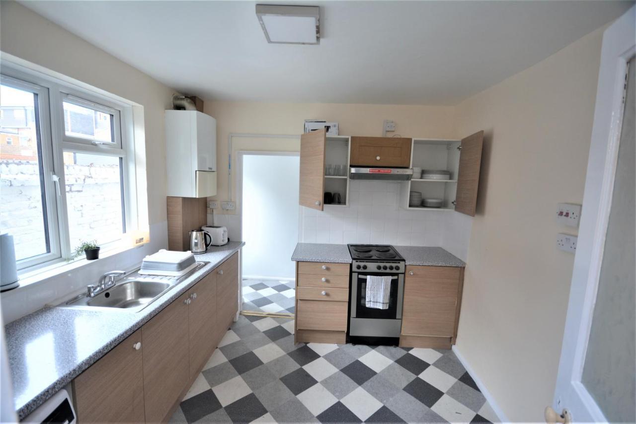 Holiday home Cheerful 3 Bedroom In Greater London