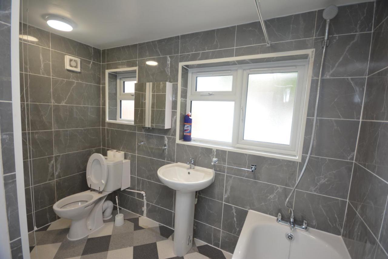 Cheerful 3 Bedroom In Greater Holiday home