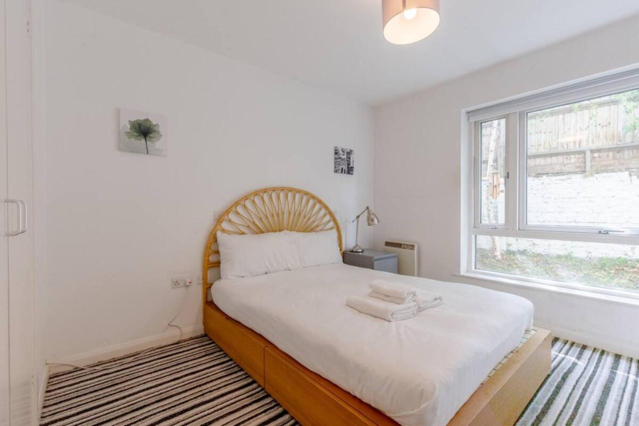 Spacious 1 Bed Near Shoreditch Park *