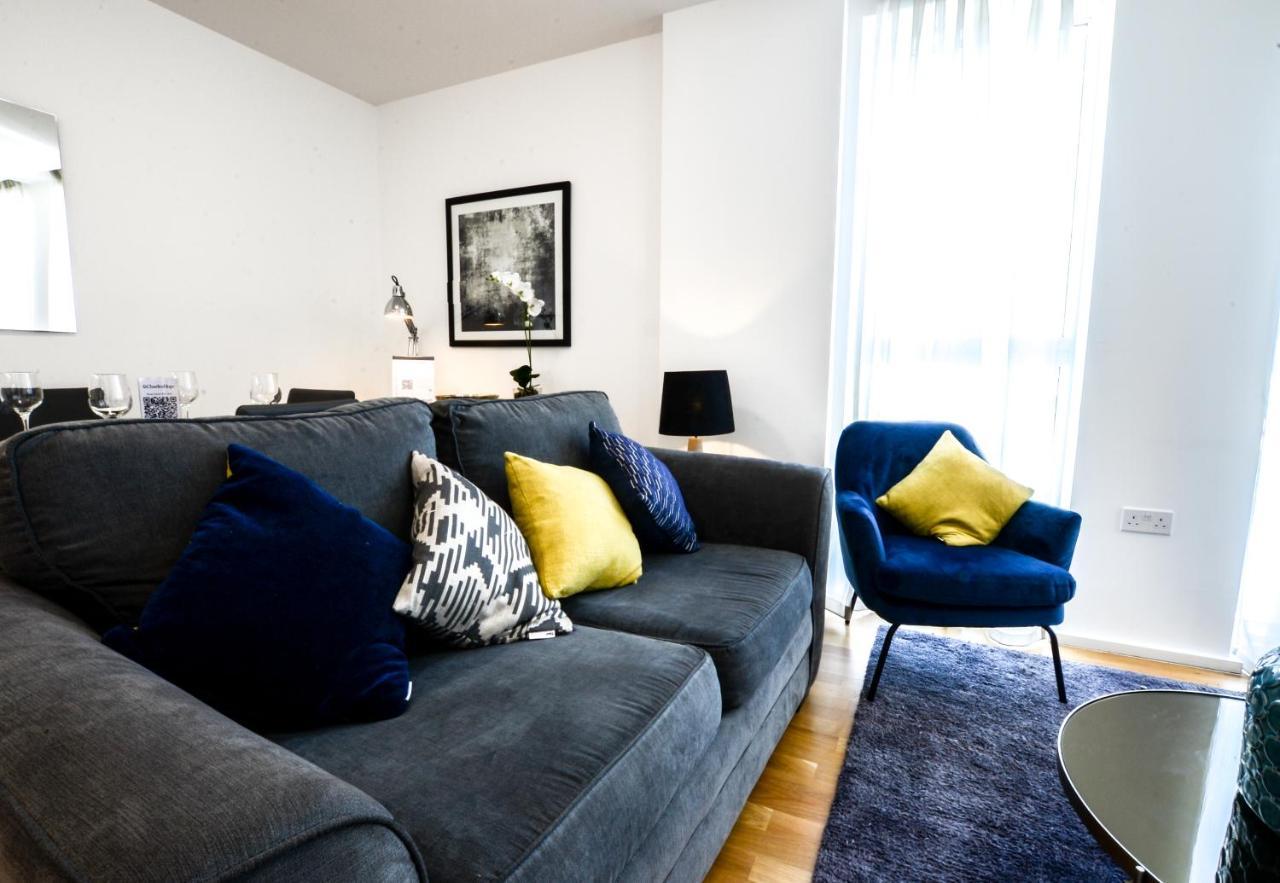 Charles Hope Millharbour Apartment *