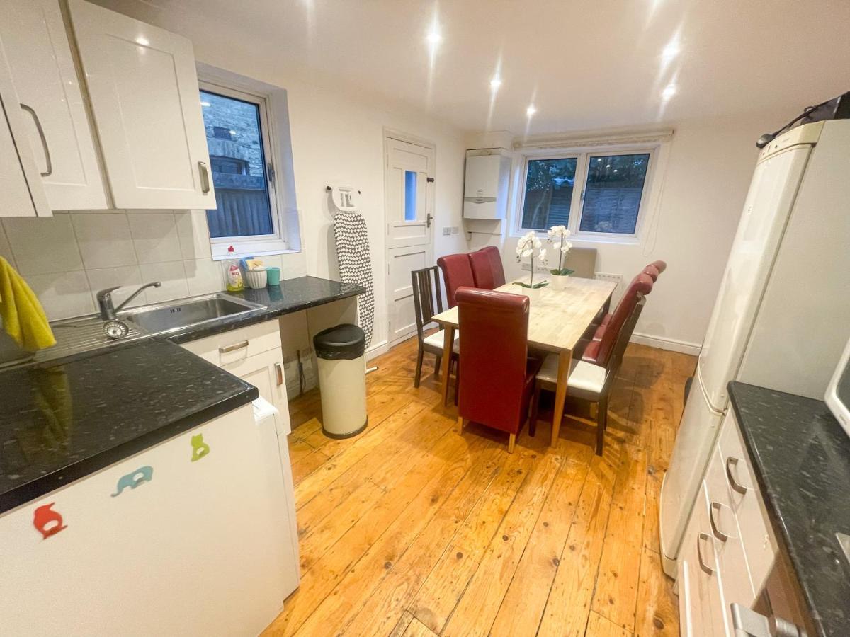 8 Balchier Road Holiday home London