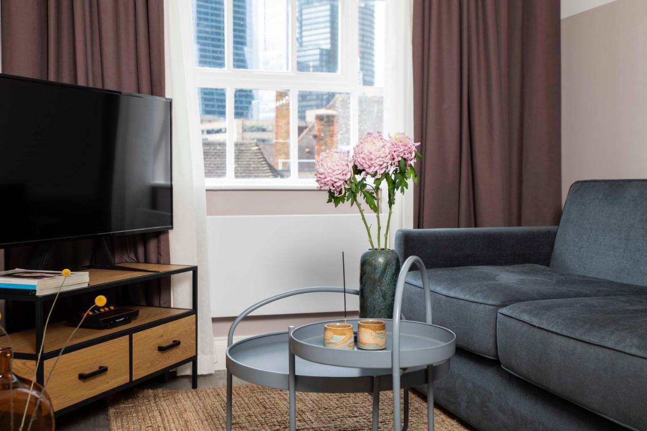 Bob W Commercial House Apartment