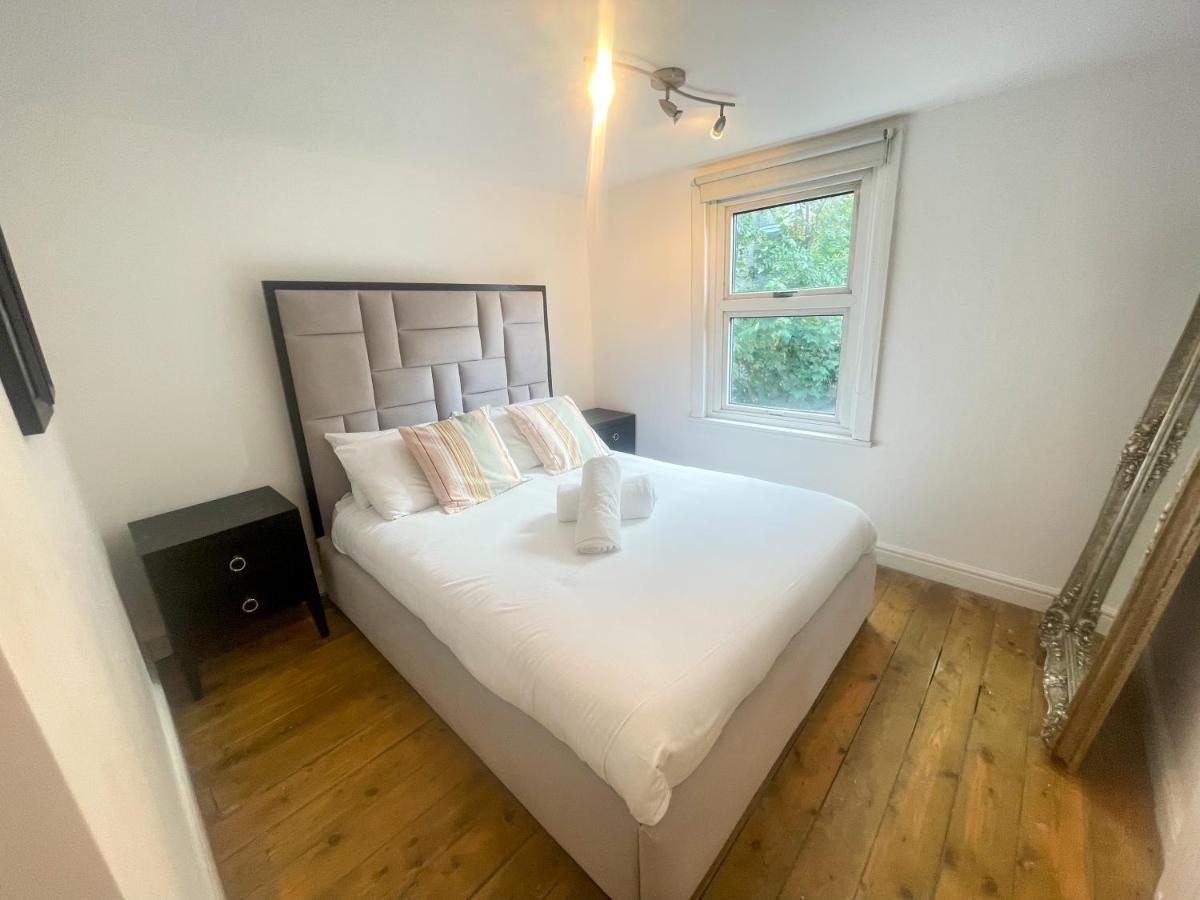 Holiday home 8 Balchier Road London