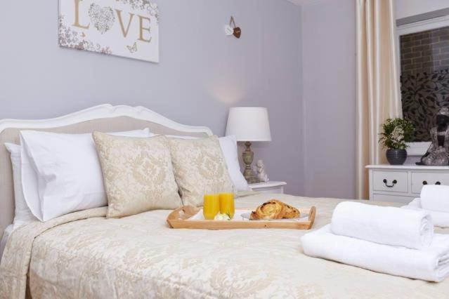 Three Bedroom By Beautiful Park * London