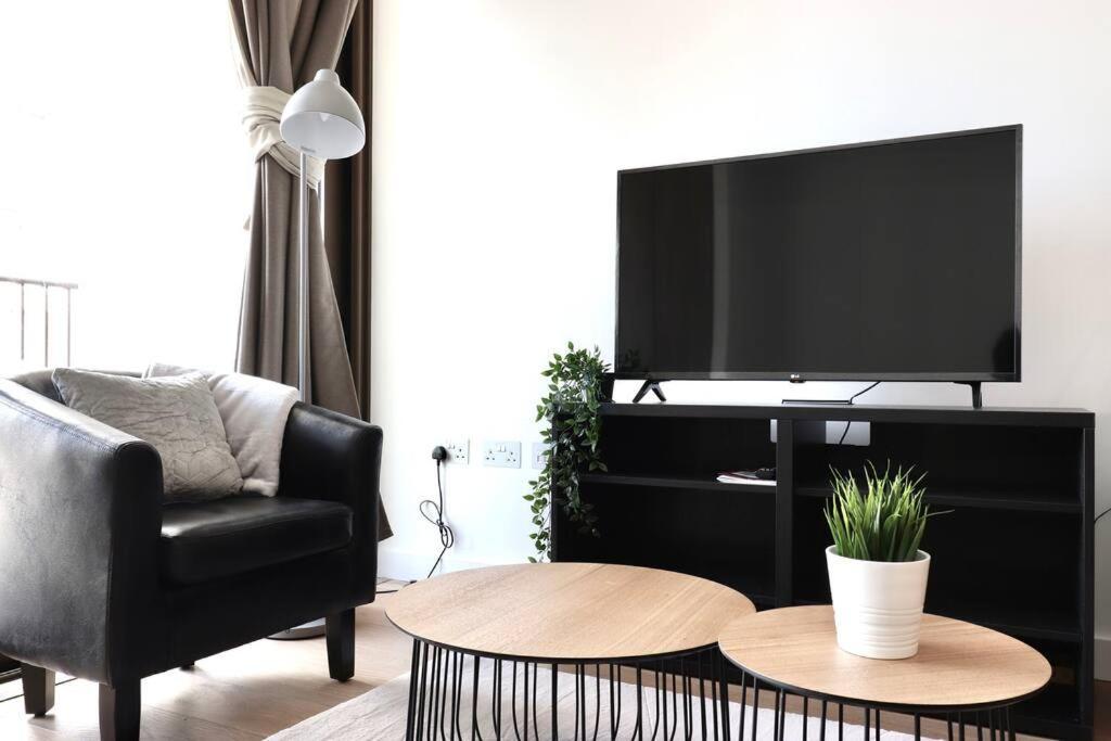 Apartment Superb In Greenwich With Balcony & Roof *