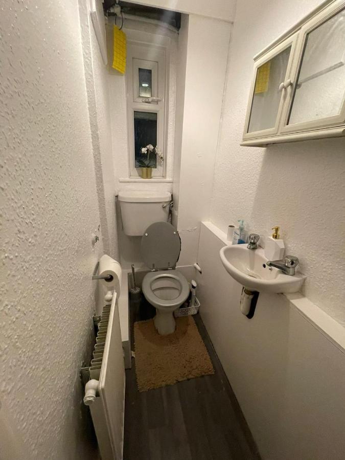 4 Bedroom Guest In The Heart Of Shoreditch Apartment London