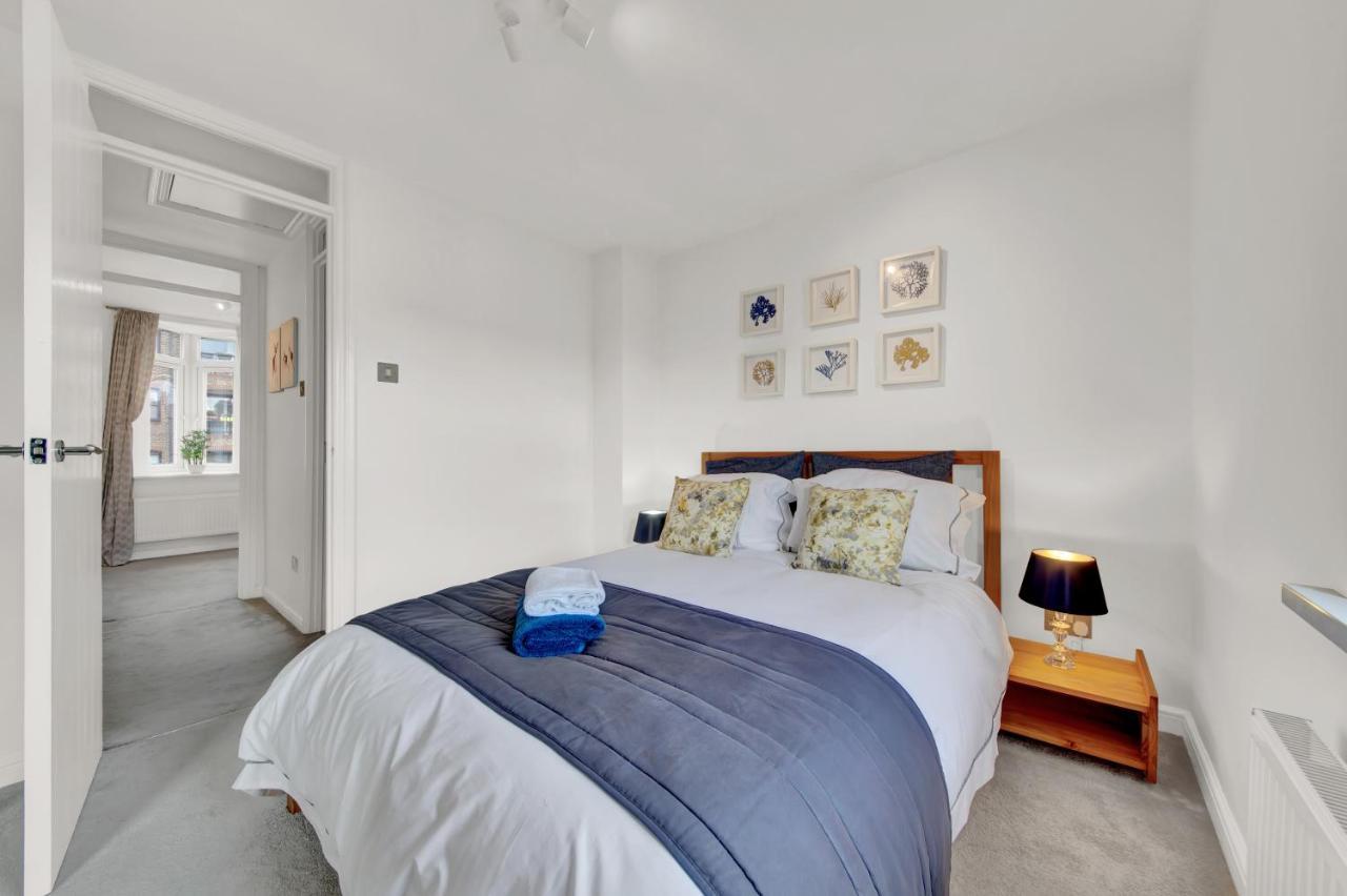 Sercasa - Island Gardens - Canary Wharf Apartment London