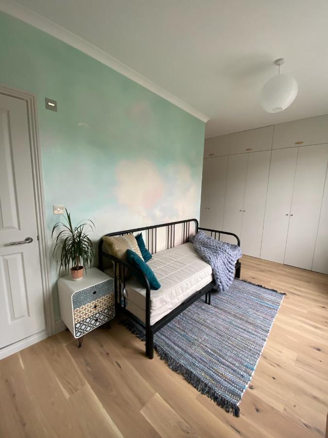 Bright & Beautiful Loft 10mins To Shoreditch Londres