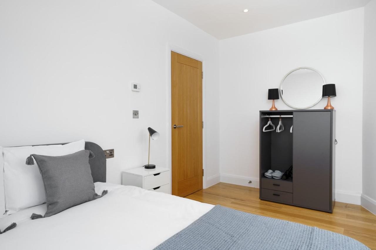 Apartment Panther House By Oval London