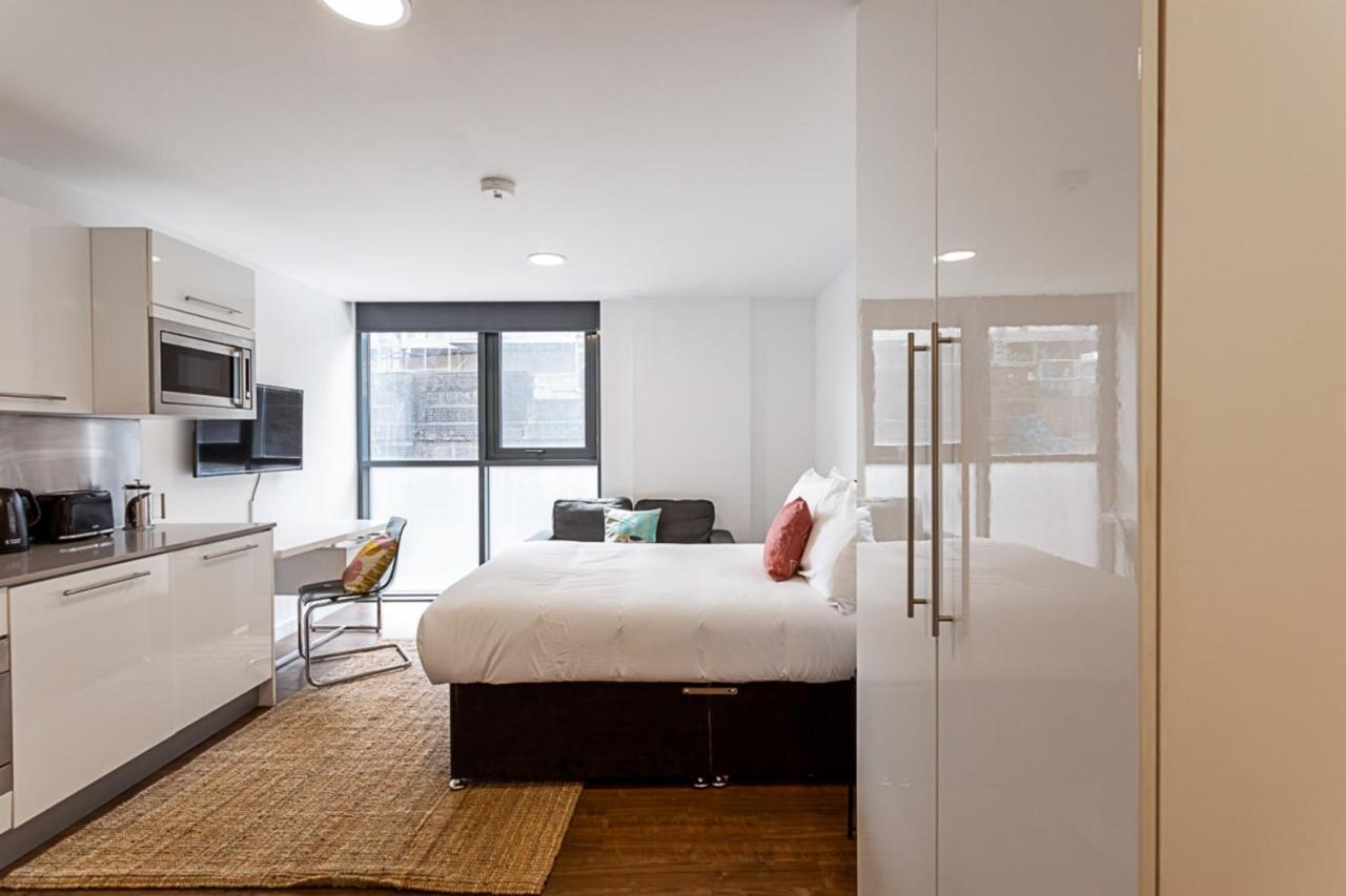 Chamber Street 14 Apartment London