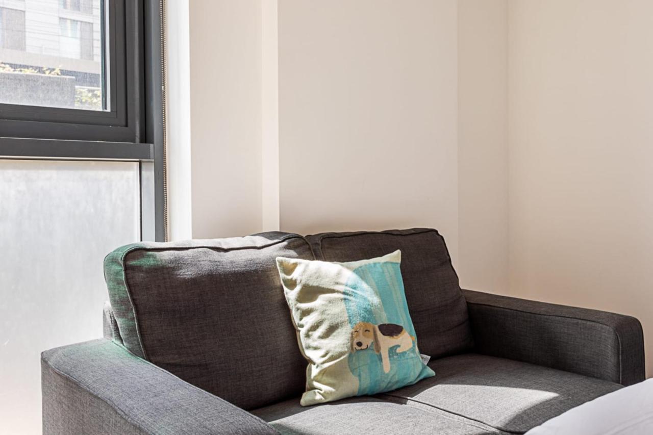 Chamber Street 14 Apartment London