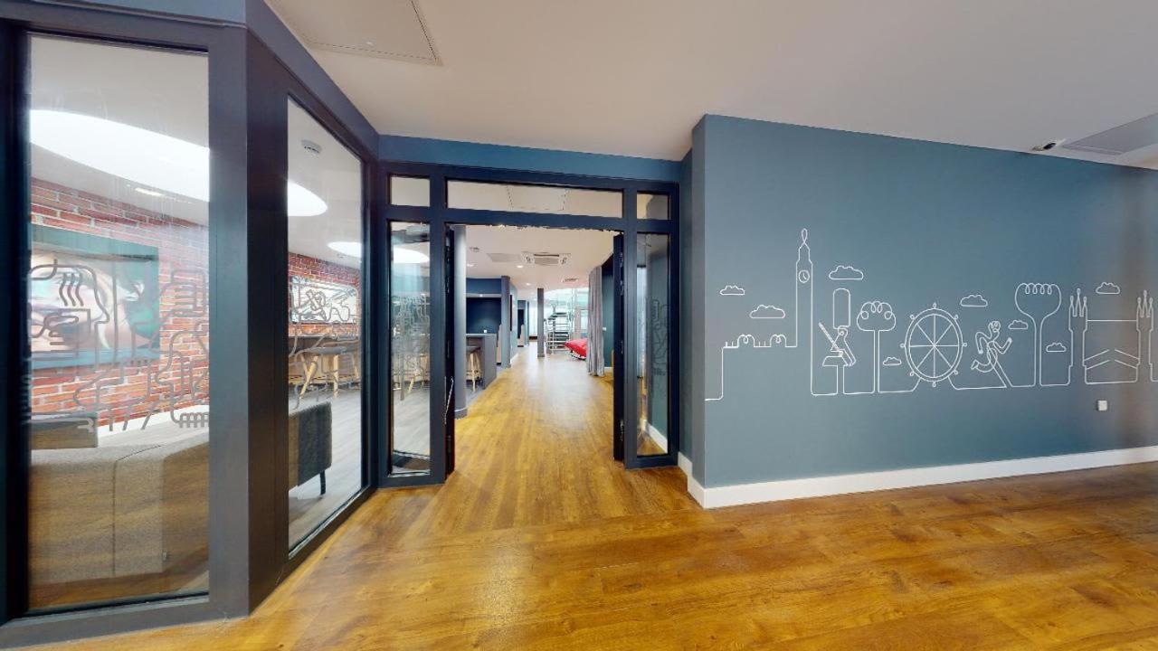 Apartment For Students Only Iq Will Wyatt Court London *