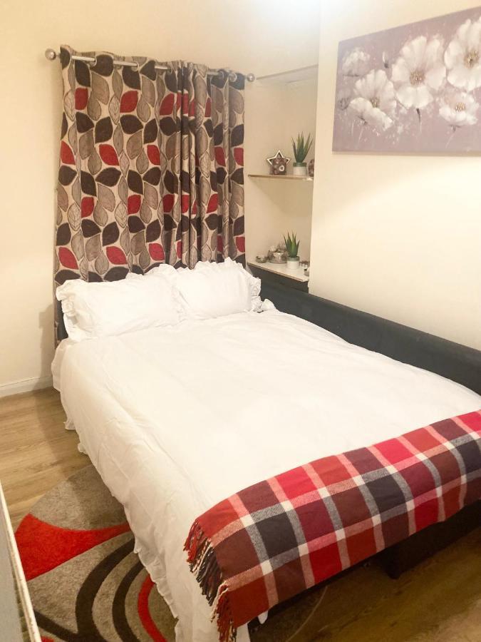 Canning Town Warms Cozy One Bedroom London