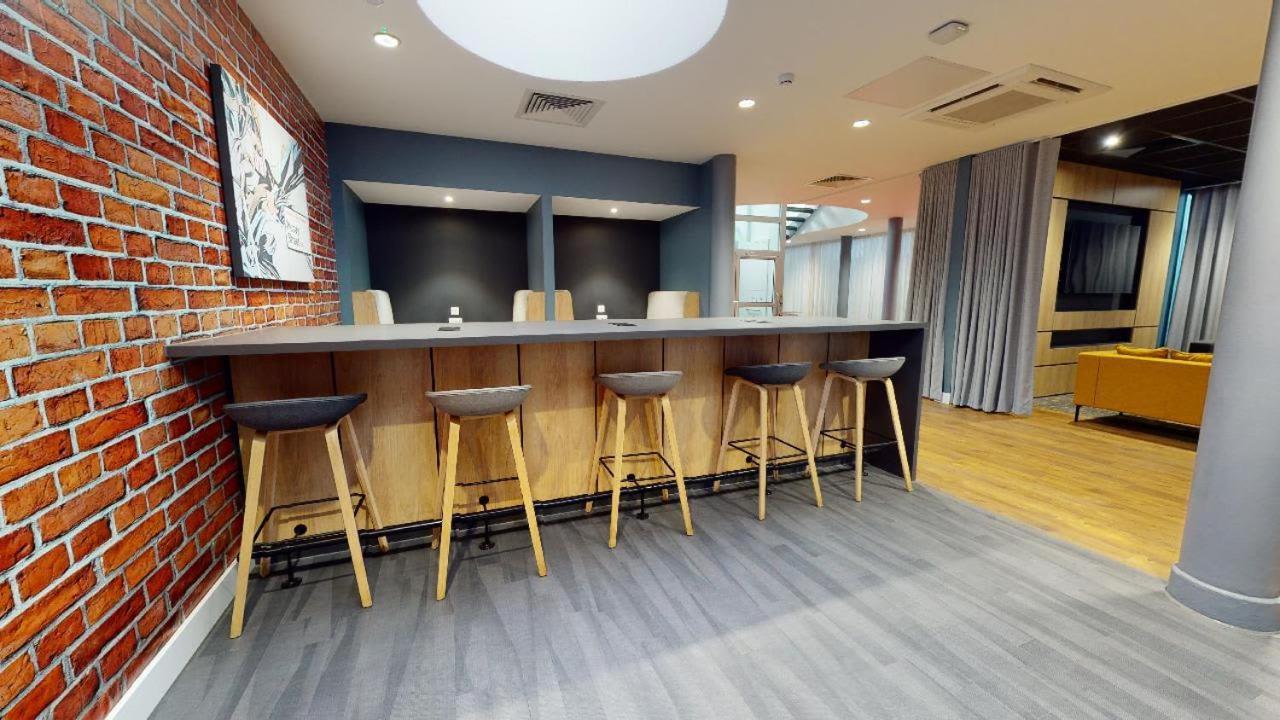 For Students Only Iq Will Wyatt Court London London