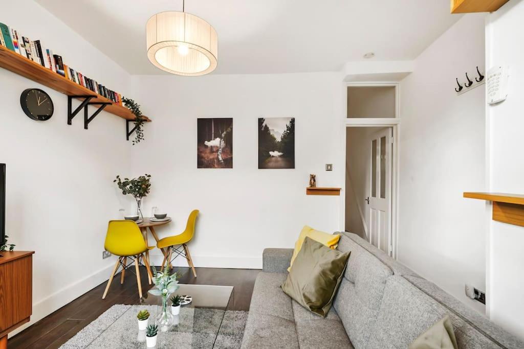 2 Bed Garden Flat Leyton Village Apartamento *