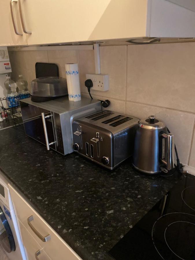 Canning Town Warms Cozy One Bedroom Apartment