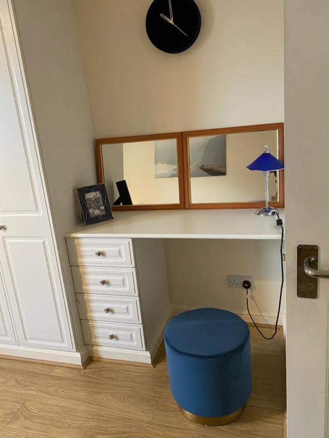 1 Bedroom Flat With Free Parking Apartment