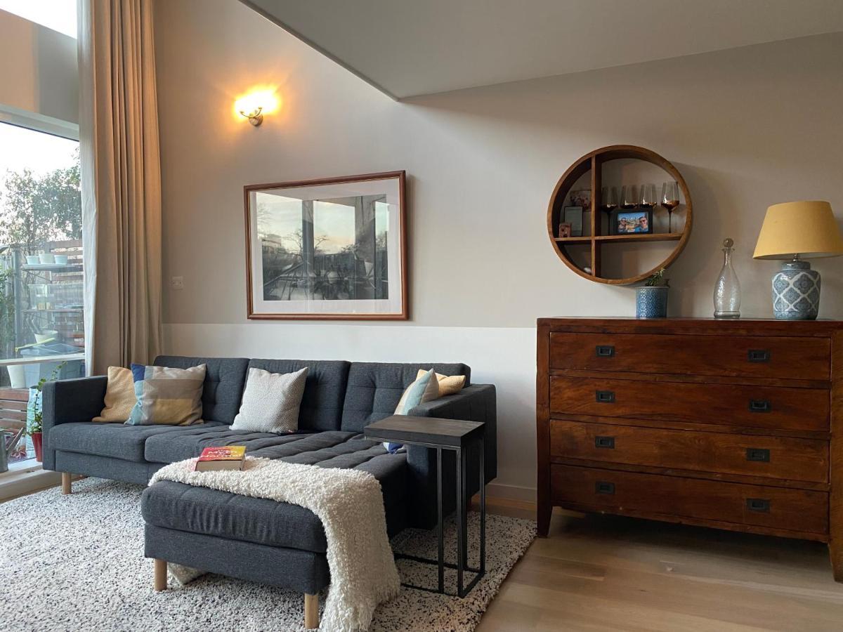 Apartment Luxury Canal-front 2 Bedroom Loft *