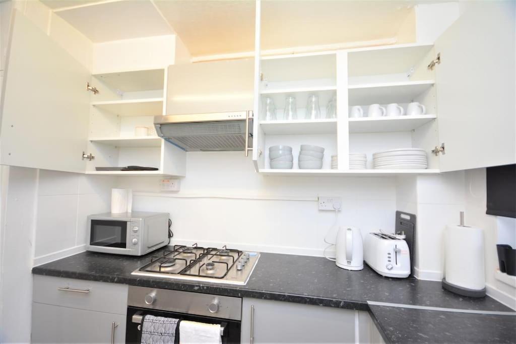 Zone2 Classic 3 Bedroom * London