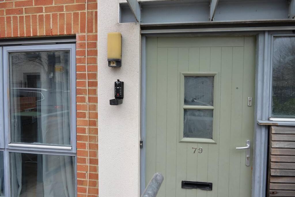 4 Bedroom House * Londres