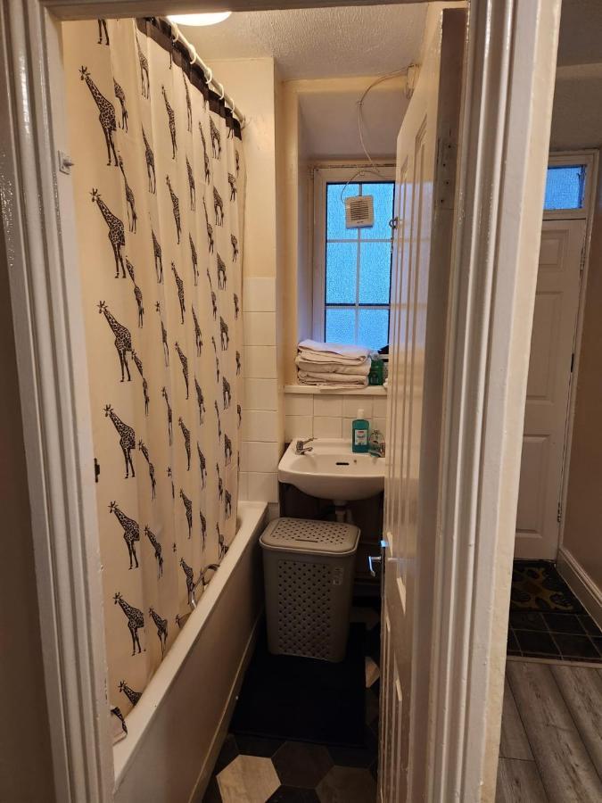2-bedroom Flat In Cutty-sark, Greenwich ! Apartment
