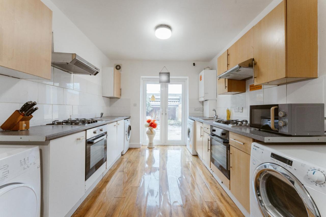 Casa de hóspedes Upton Park Bedrooms 25 Min To