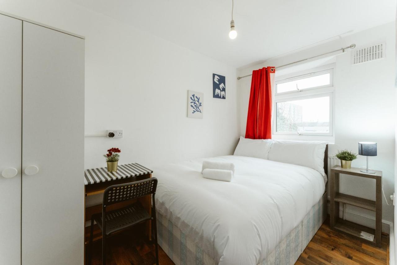 Upton Park Bedrooms 25 Min To Londres