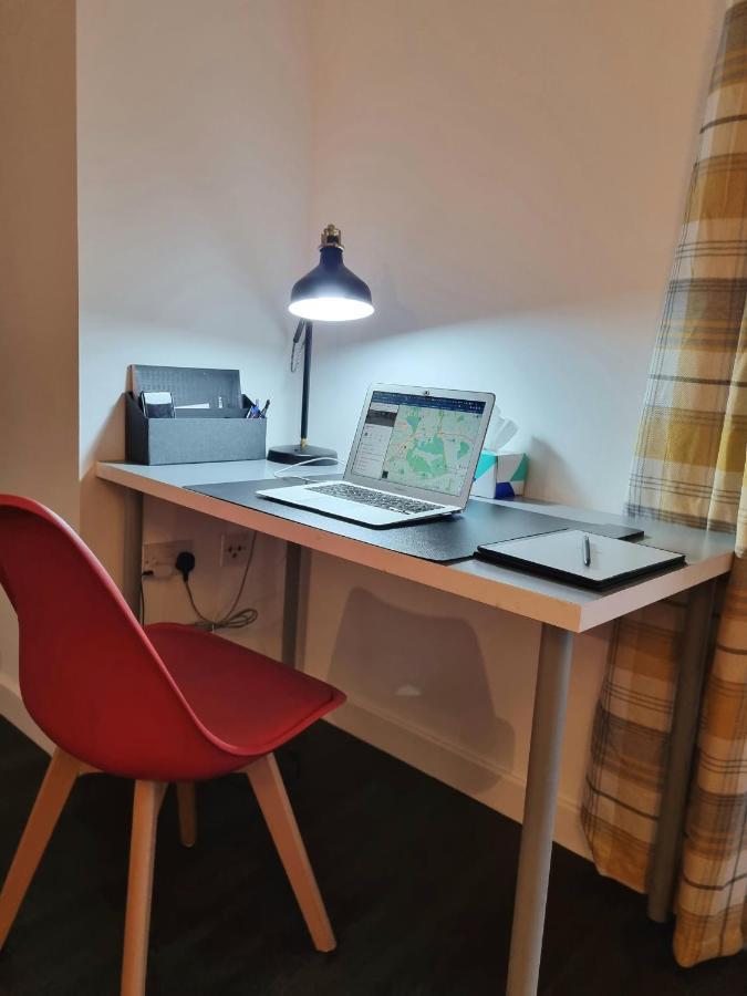 Apartment Spacious 5 Min Walk To Leytonstone Underground Station And 5 Stops To Zone 1
