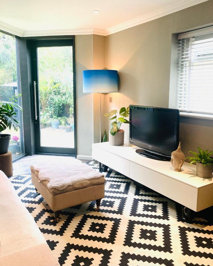 Apartamento Stunning 1 Bed Garden