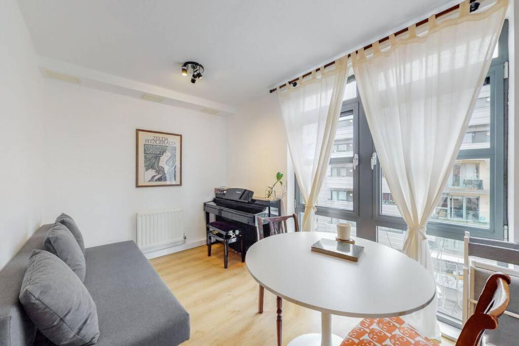 Apartamento Modernistic 2-bedroom Flat In Shadwell