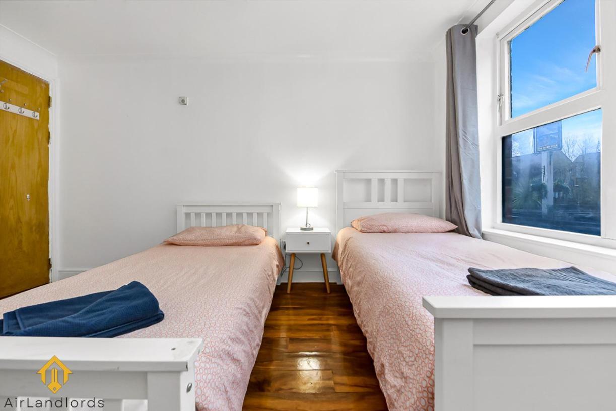 Apartamento Charming River View 3 Bedroom In The Heart Of Londres