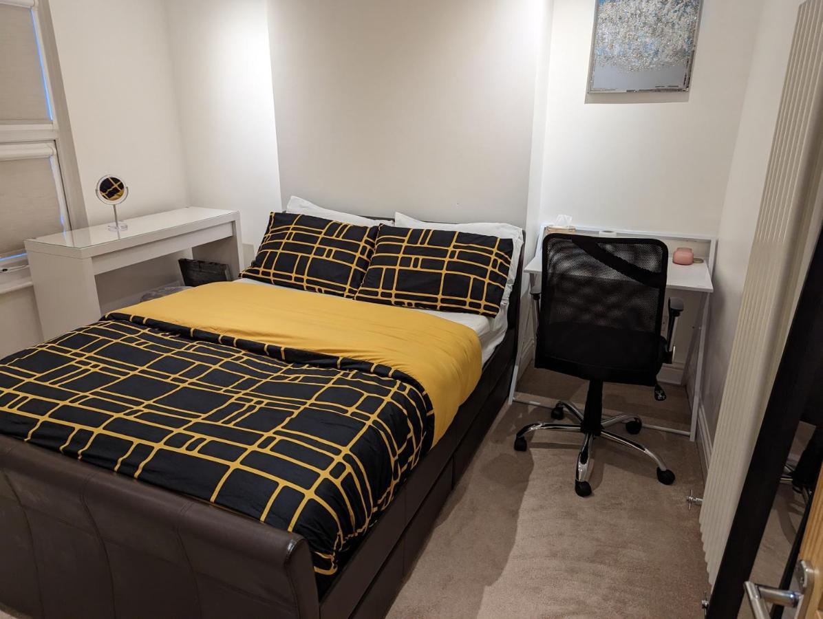 Fully-equipped Flat In The Of Apartment *