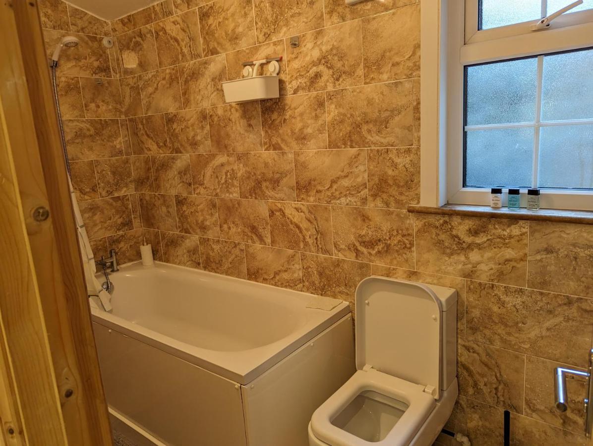 Apartment Fully-equipped Flat In The Of