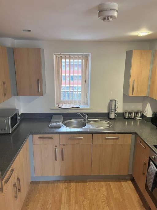 Apartment New Build 2 Bedroom With 2 Bath, London