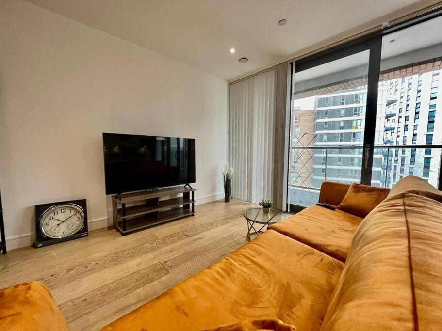 Apartamento Modern & Secure 3br 2ba In The Heart Of Crossharbour