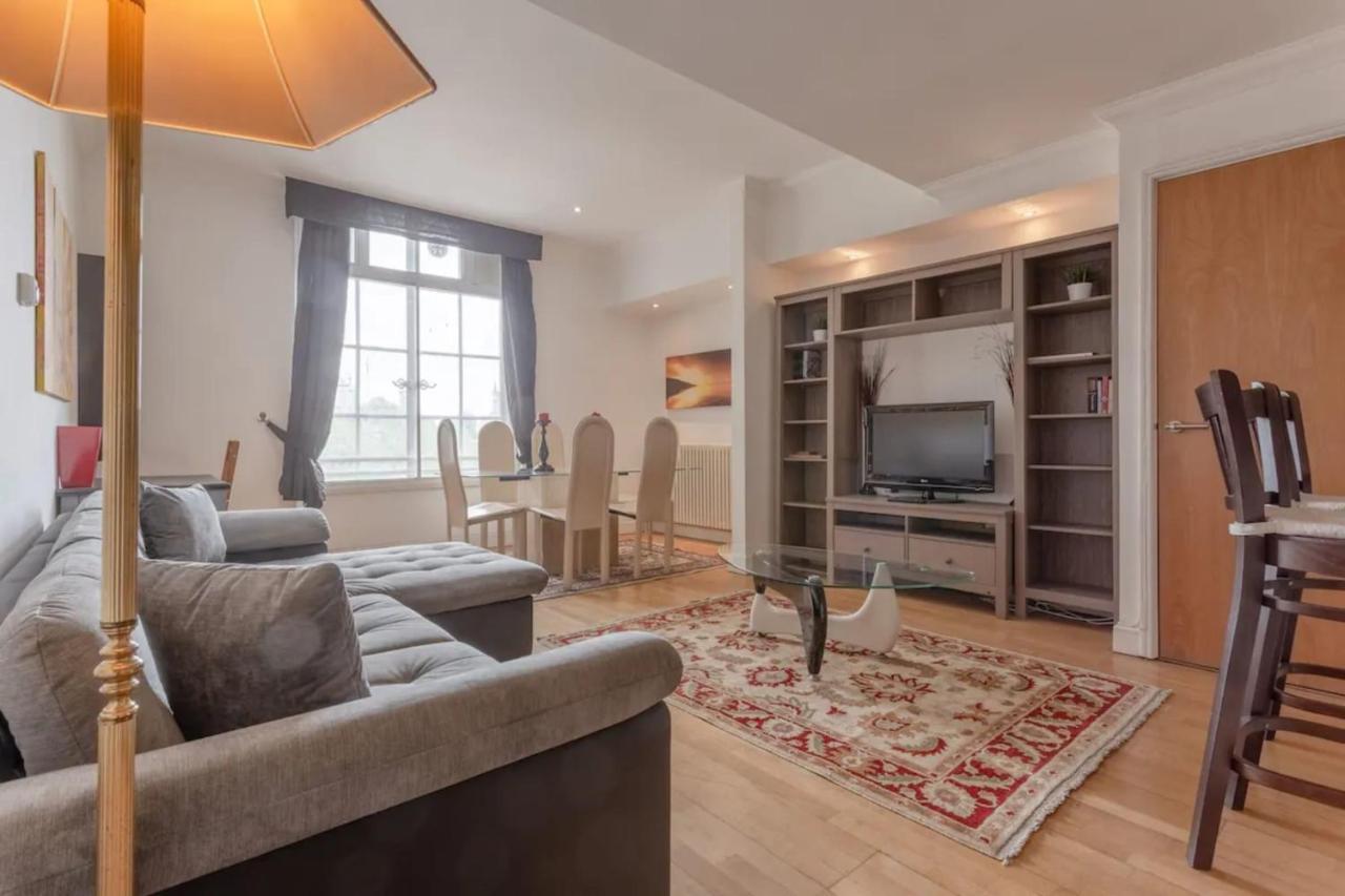 Large & 2bd Flat - Tower Hill London