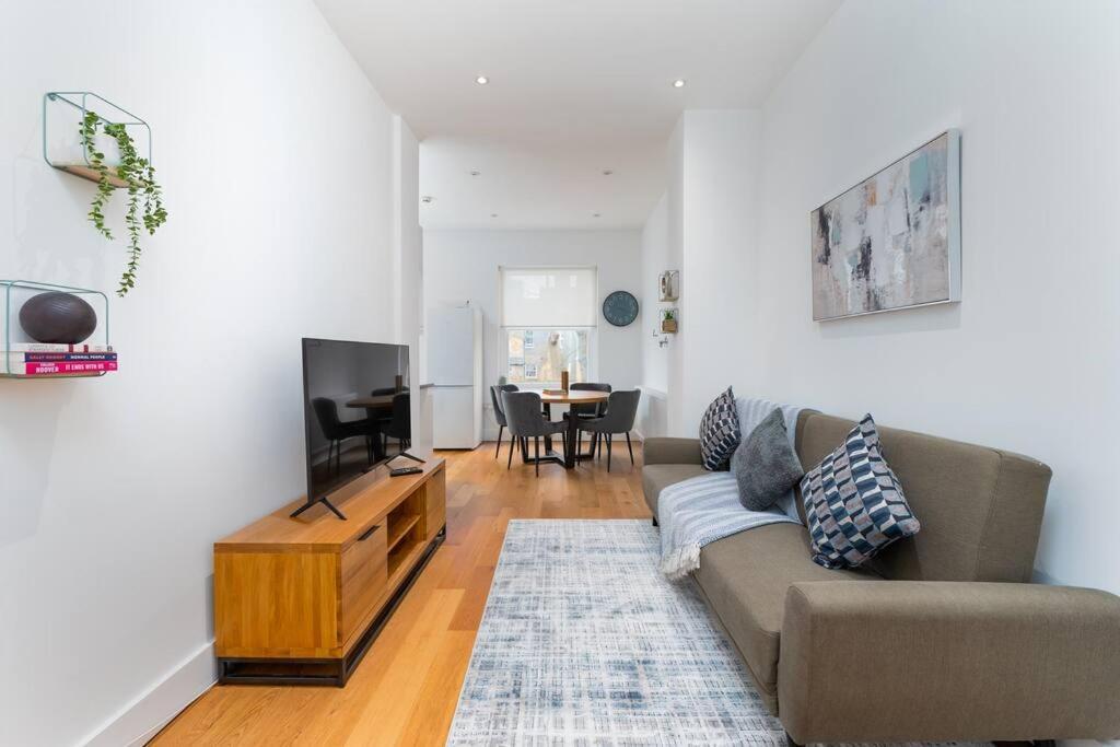 Trendy East Flat Bro1 Londres