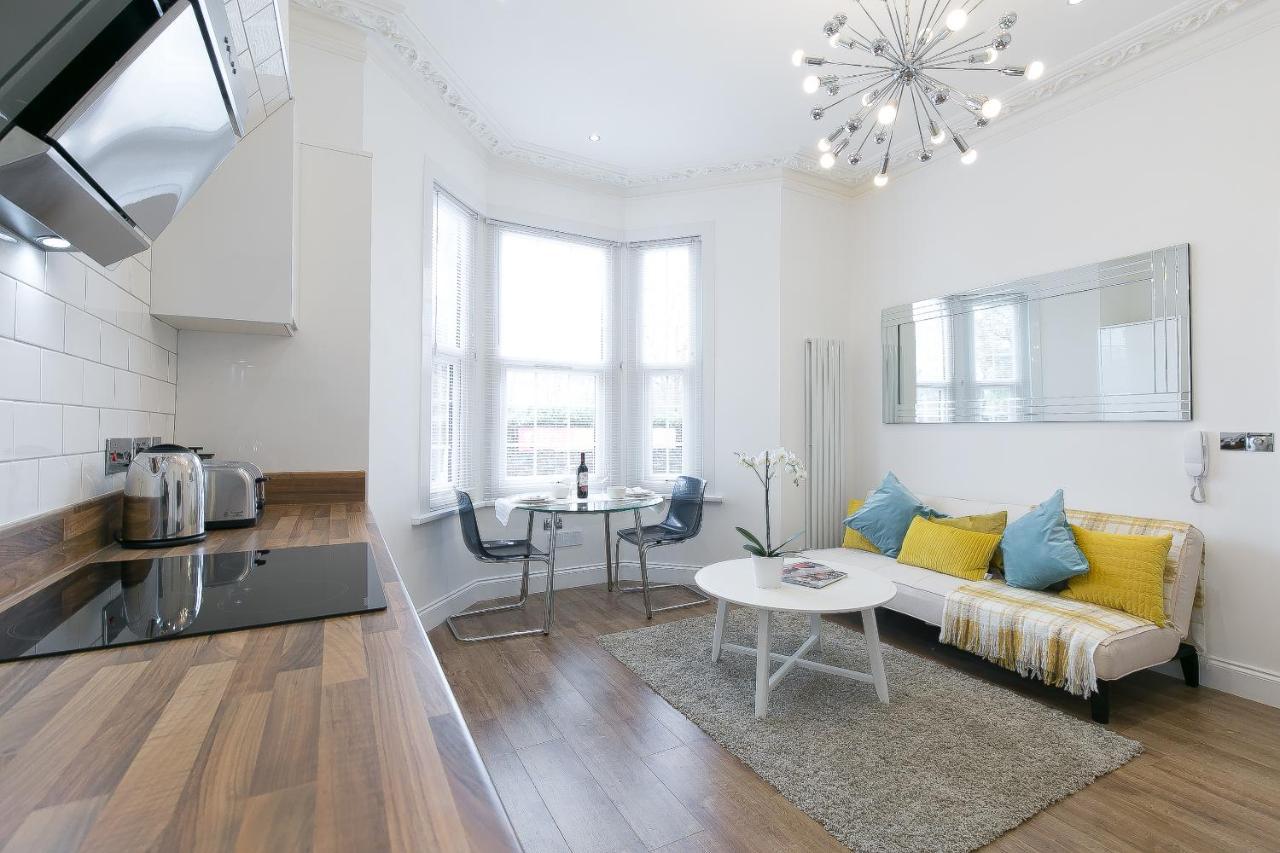 Maycourt Gem * London
