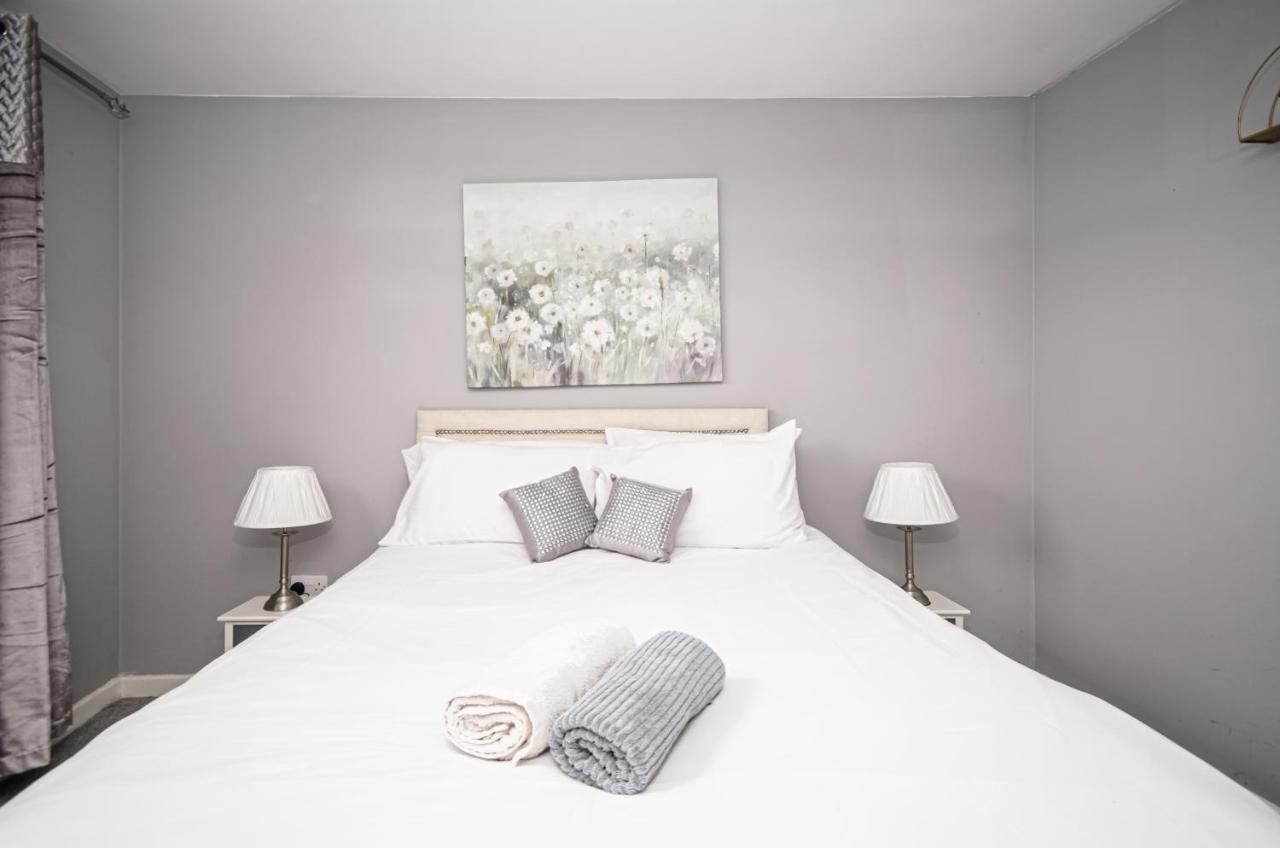 Stylish Close To Bridge * London