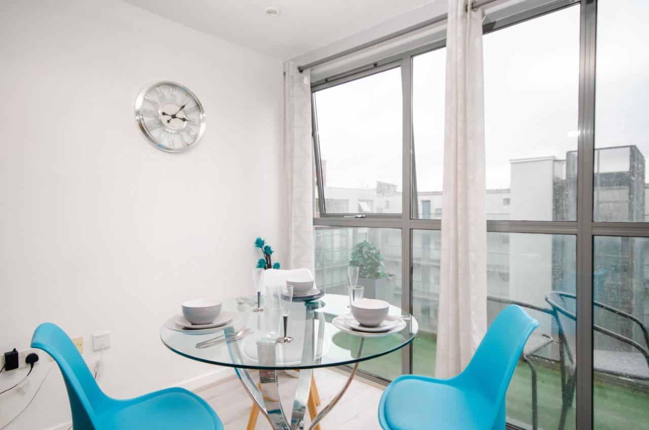 Apartment Stylish Close To Bridge London