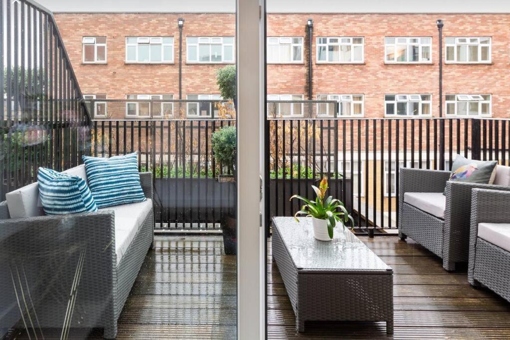 Premier 3 Bed Lux - Sleeps 8 Apartment