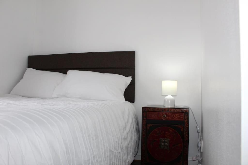 Apartment Beautiful 3 Bedroom House With The Transport Links To London, The Excel Centre, Canary Wharf, The O2! With A Driveway And Private Garden! *