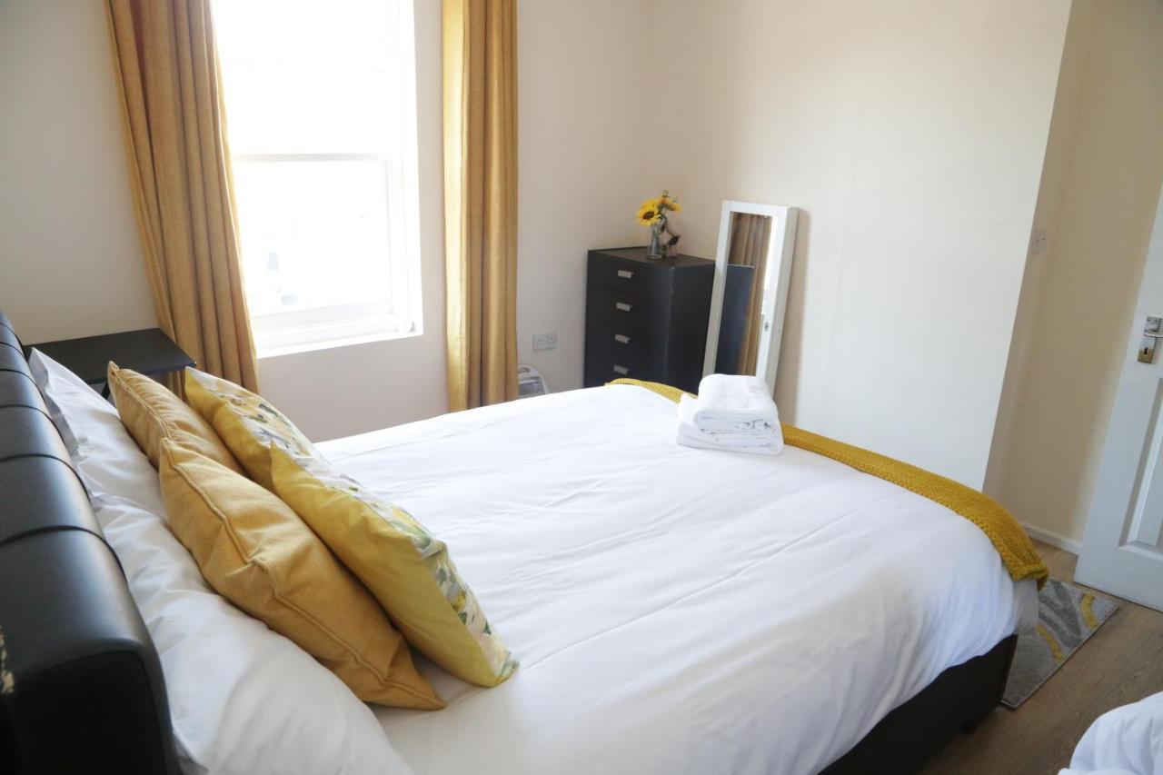 Canning Town Warms Cozy One Bedroom * London