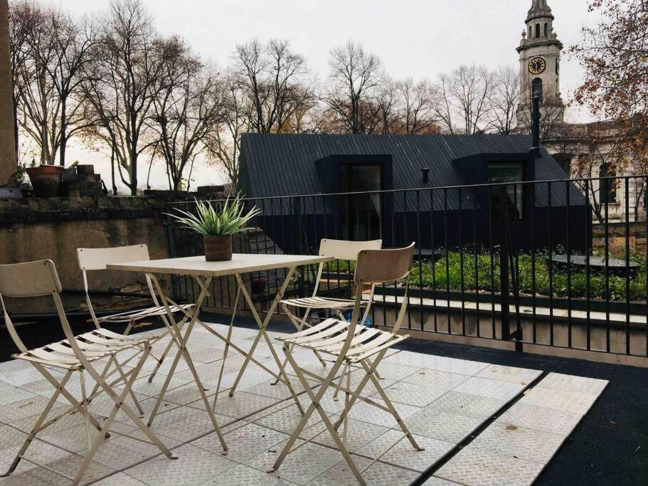 Large Balcony Opposite Rail Station *