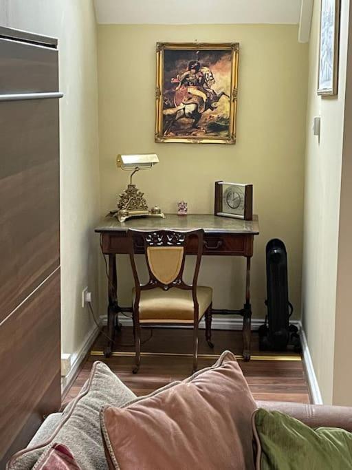 Cosy And Stylish 1bd-limehouse Apartment London