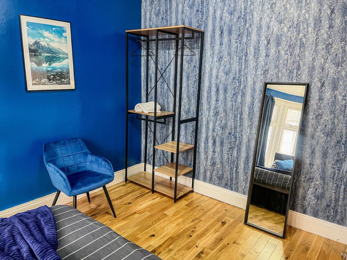 Swanky Townhouse In The Heart Of East