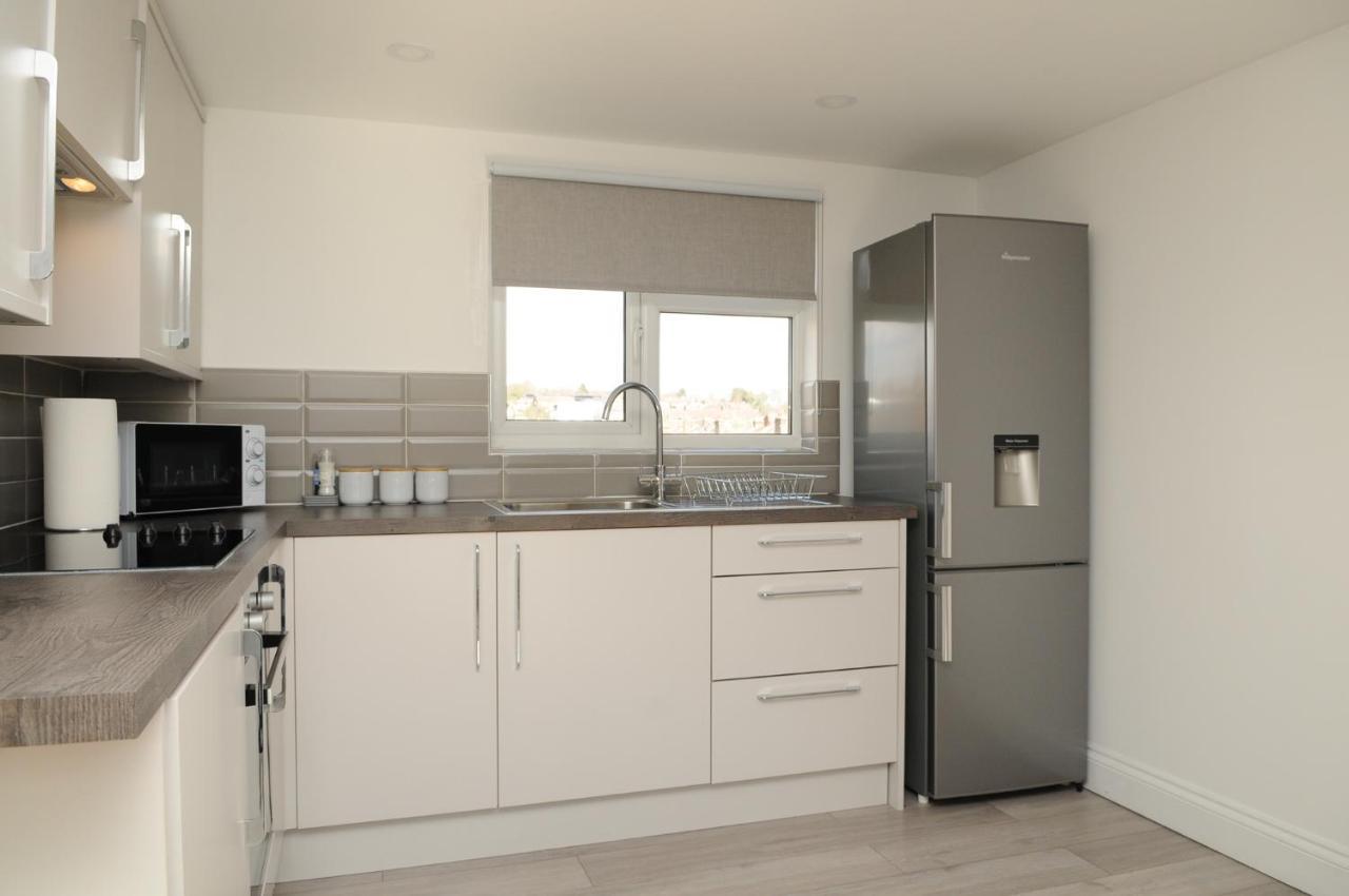 Luxury 5 Star - Parking, Garden, Nr Greater Metro Stations Apartment