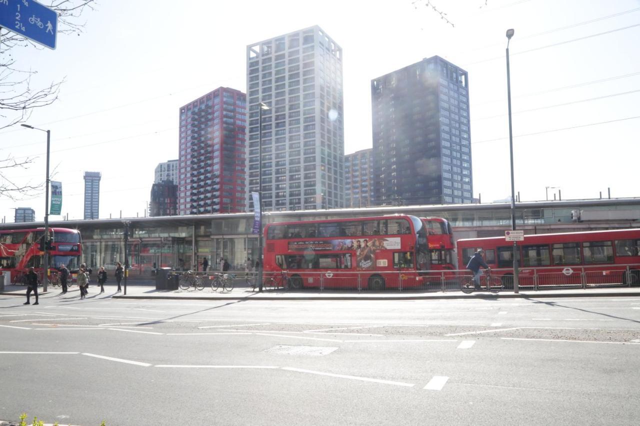 Canning Town Warms Cozy One Bedroom Apartment