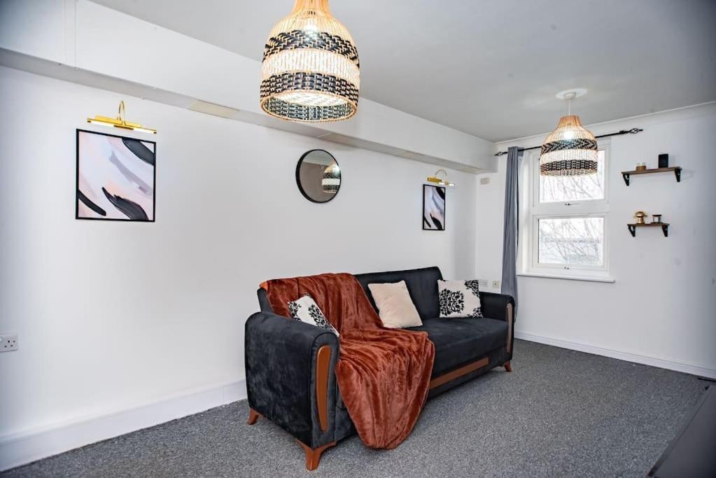 Spacious 1 Bed- Nunhead/peckham-sleeps 4