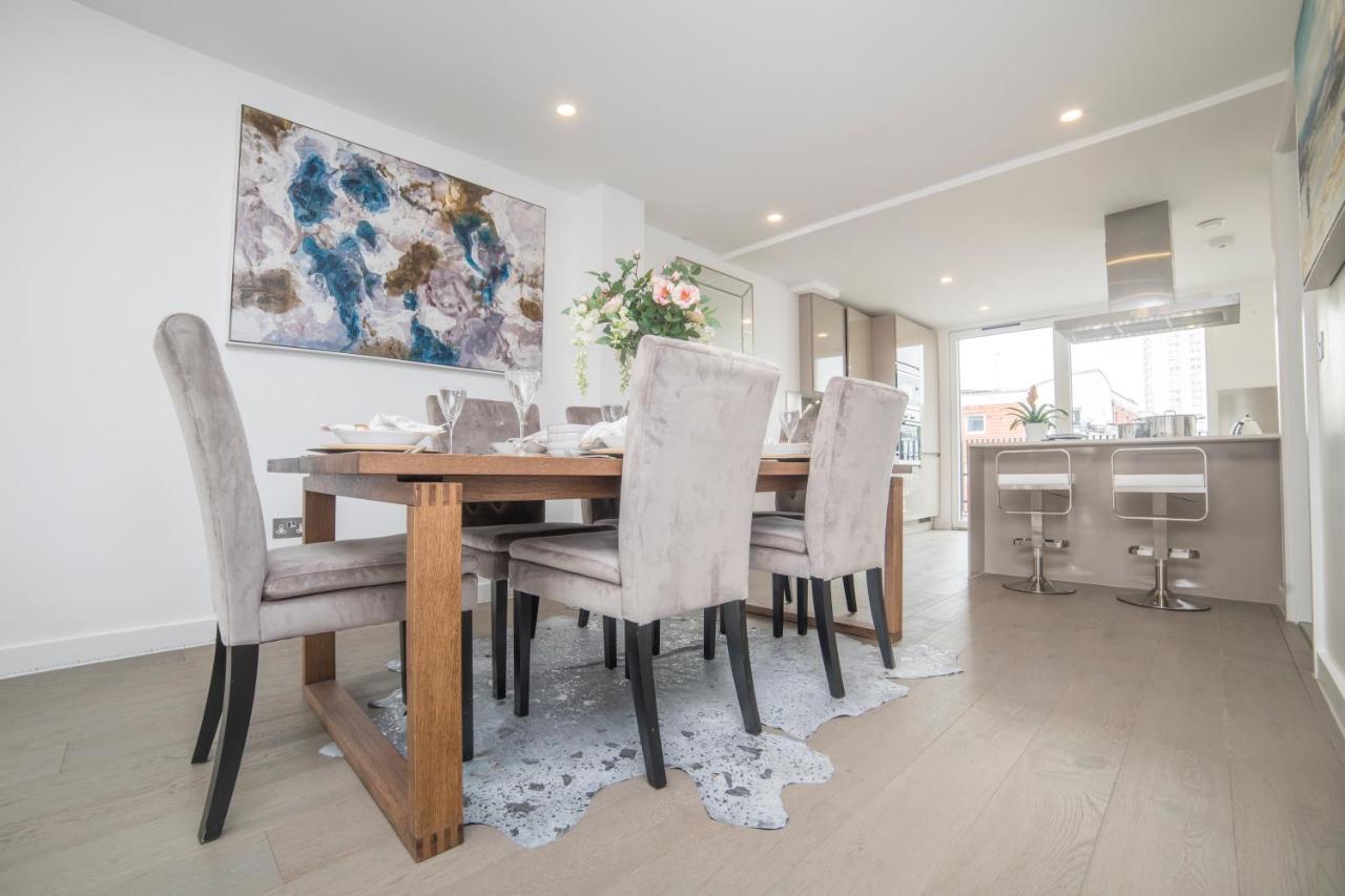 Premier 3 Bed Lux - Sleeps 8 Apartment